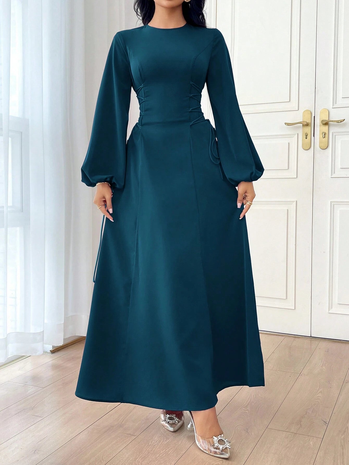 Modely Women's Solid Color Simple Daily Long Sleeve Dress shein