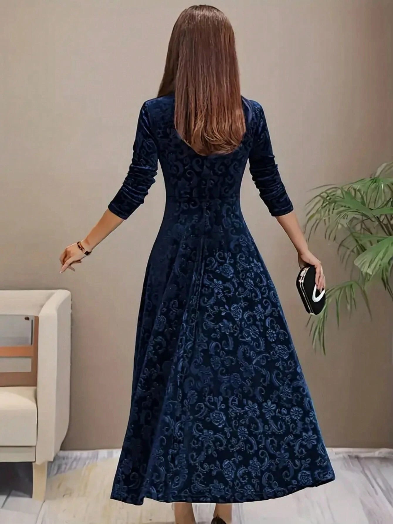 Floral Print Square Neck Velvet Long Sleeve Dress shein