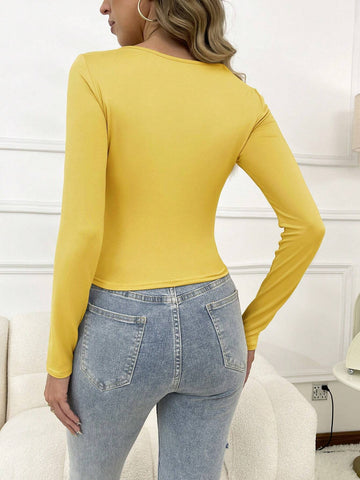 Women's Solid Slim Fit Cropped T-Shirt