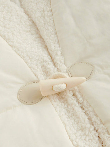 MOD Fluffy V-Neck Raglan Sleeve White Coat