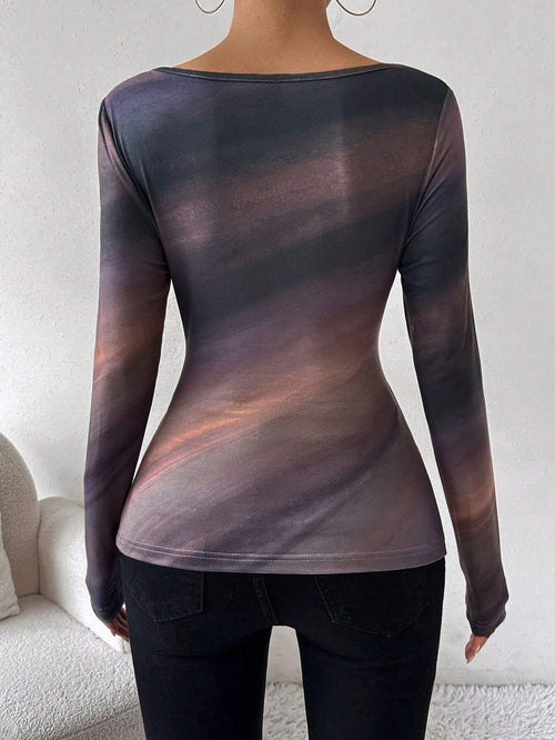 Privé 1pc Women Tie-Dye Floral Print V-Neck Slim Fit Knit Top shein