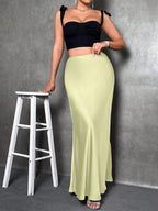 Raffinéa Women's Solid Color Basic Skirt shein