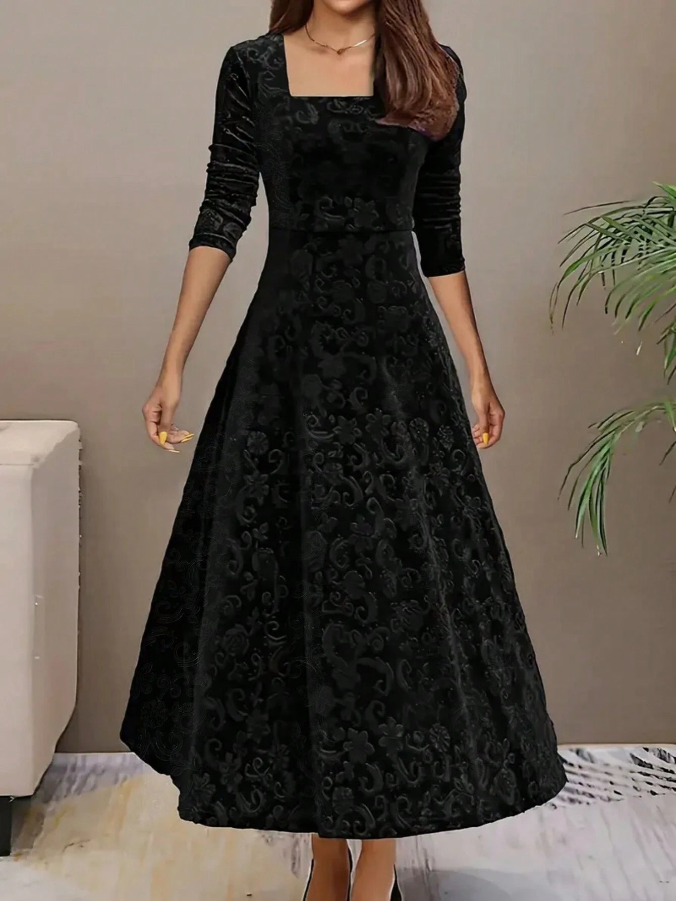Floral Print Square Neck Velvet Long Sleeve Dress shein