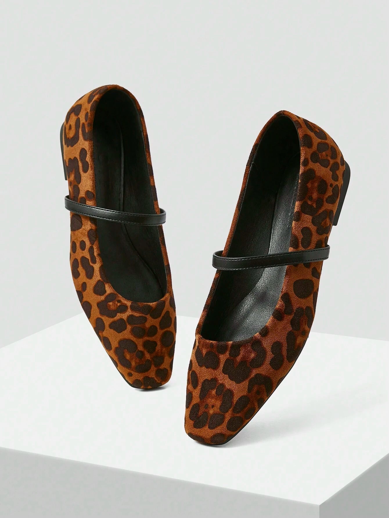 MOTF PREMIUM WOMEN COMFORTABLE SIMPLE AND VERSATILE FLAT SHOES shein