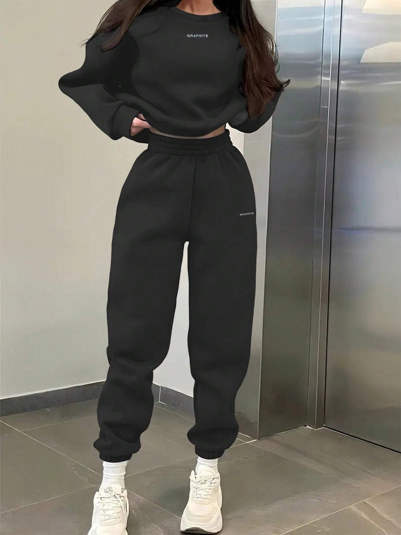 EZwear 2pcs Women's Casual Letter Print Sweatshirt And Sweatpants Set shein
