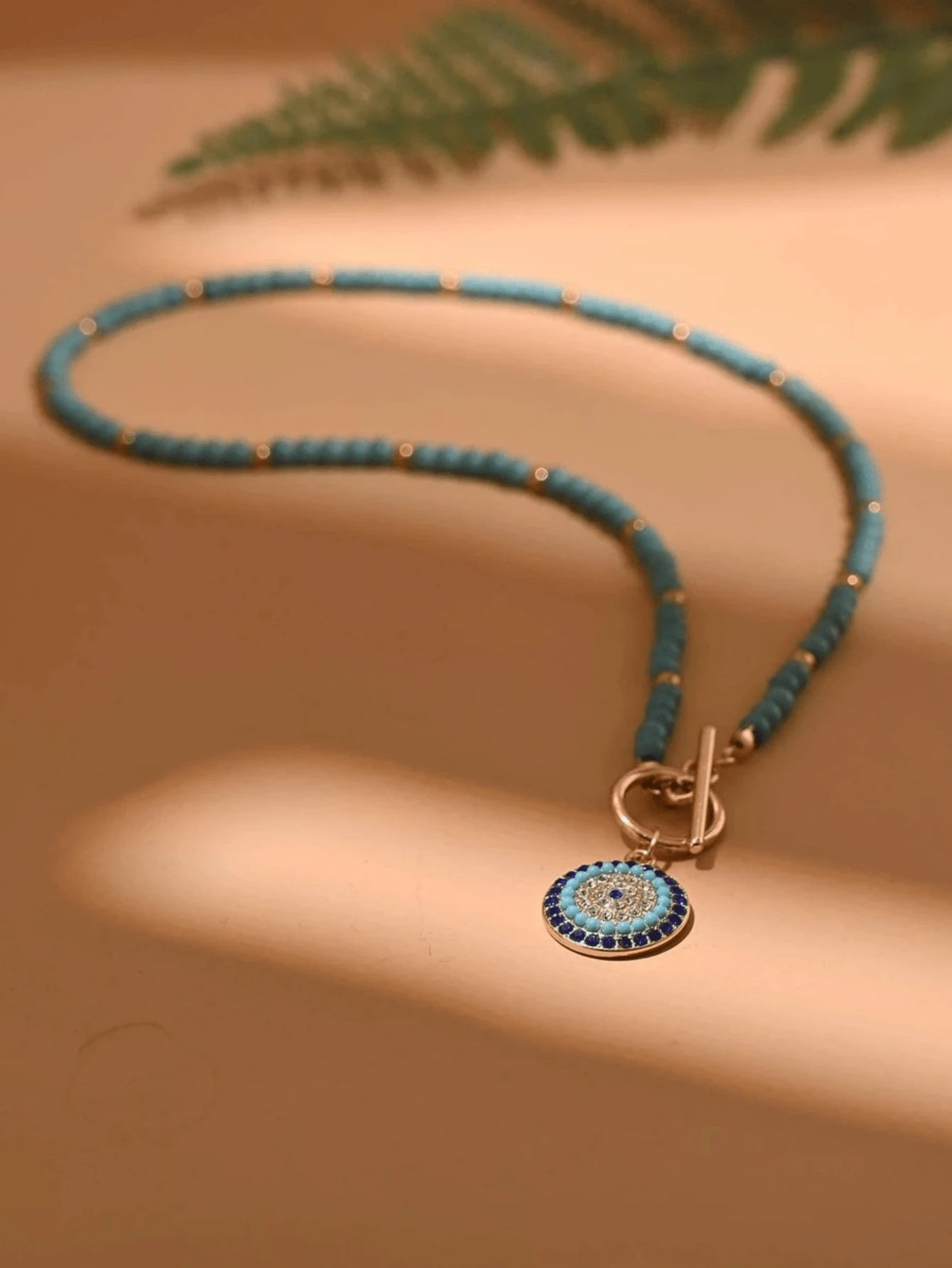1pc Women's Blue Stone Studded Eyes Pendant Necklace shein
