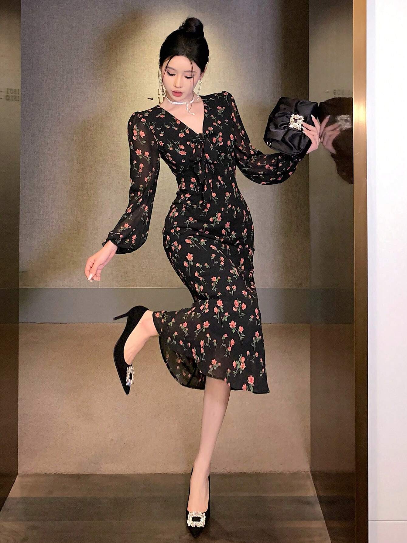 DAZY Women's Sweetheart Neck Floral Printed Dress With Ruffle Hem shein