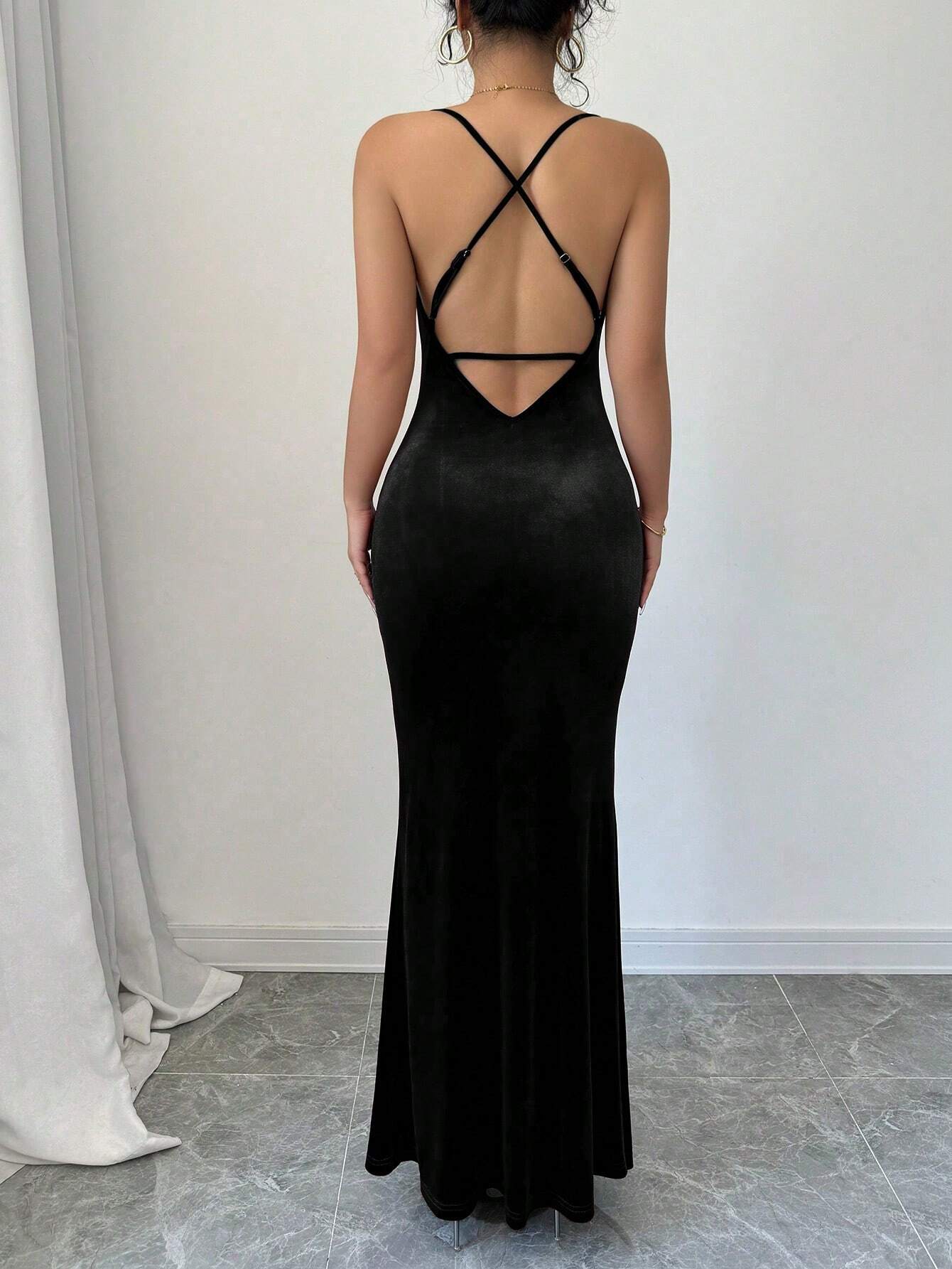 MOOSTA Women Elegant Sexy Solid Color Fishtail Backless Halter Long Dress shein