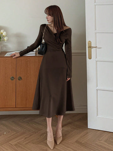 DAZY V-Neck Long Sleeve Dress