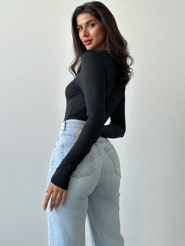 Sophisticated Fashion Hollow Rose Metal Ornament Black Tight Long Sleeve T-Shirt