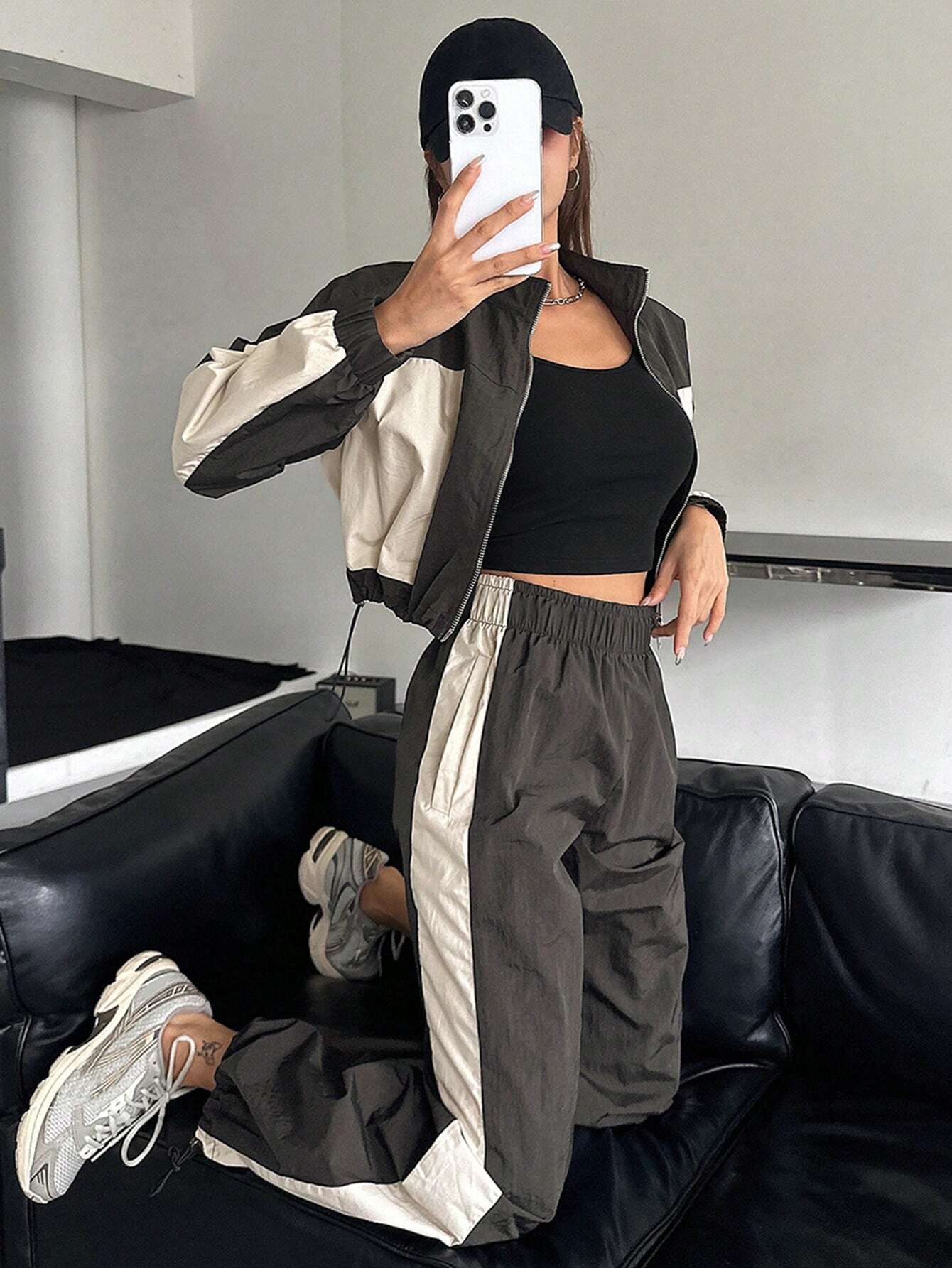 DAZY 2pcs Women Contrast Color Block Long Sleeve Drawstring Front Zip Jacket And Pants Suit shein