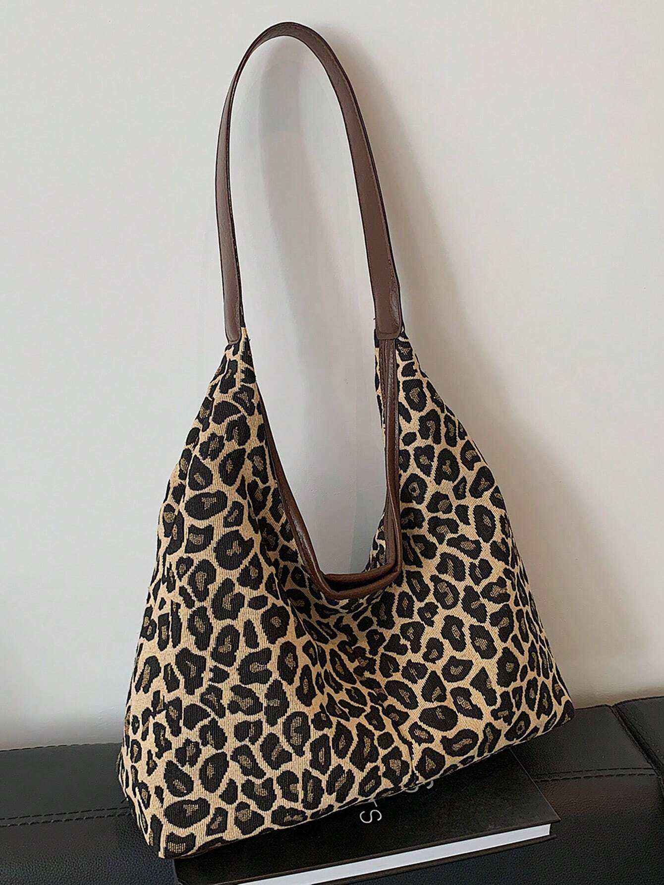 New Fashion All-Match Texture Solid Color PU Shoulder Bag shein