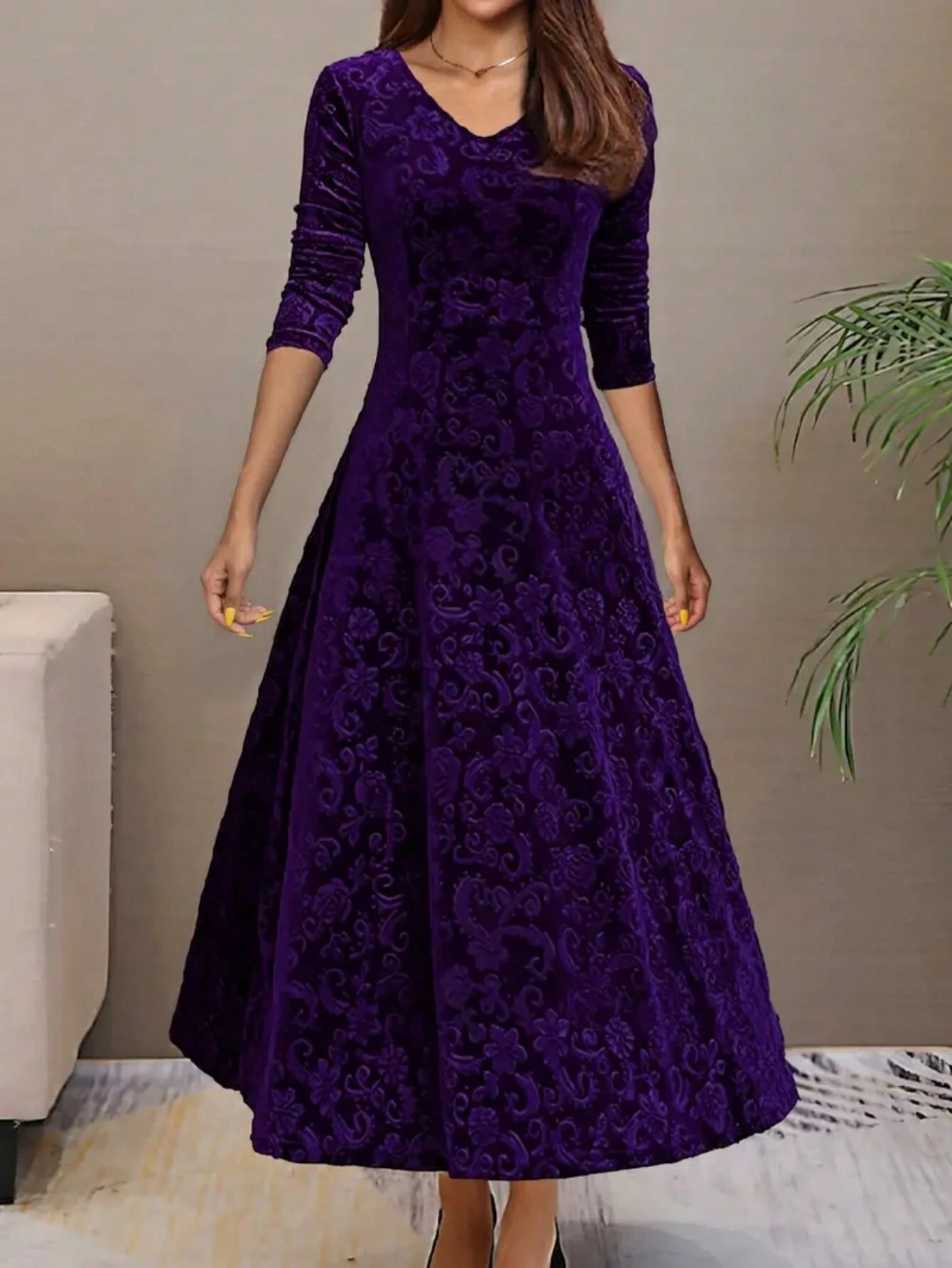 Floral Print Square Neck Velvet Long Sleeve Dress shein