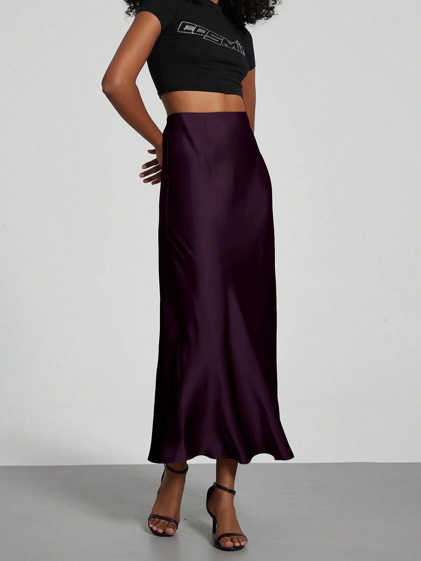 Women's Fashion Casual Stretch Silk Satin Texture Satin Skirt shein