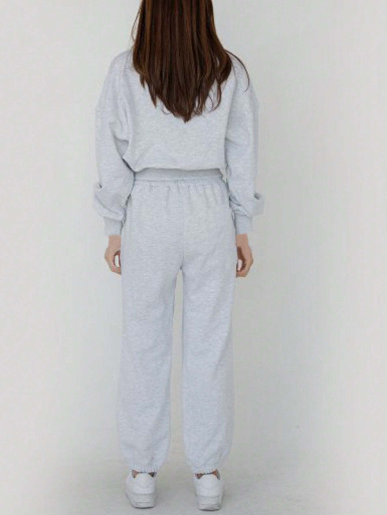 EZwear 2pcs Women's Casual Letter Print Sweatshirt And Sweatpants Set shein