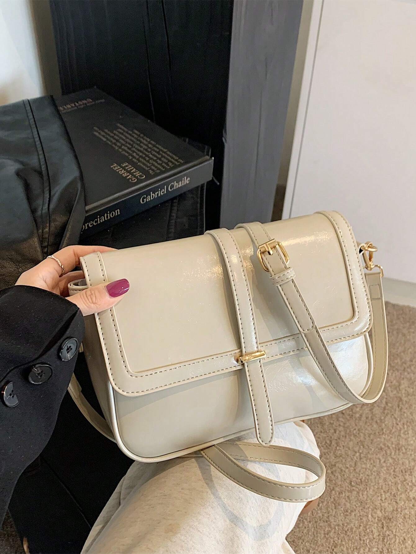 Lightweight,Business Casual Vintage Design Flap Square Bag shein