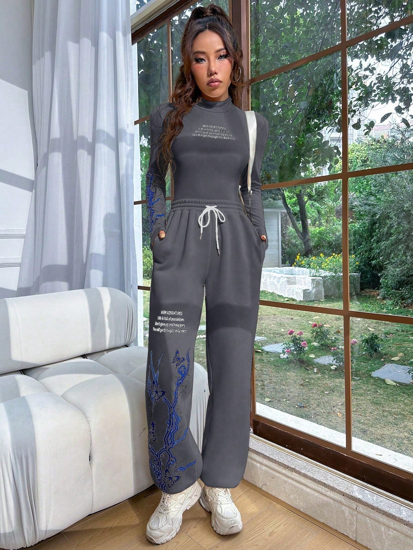 HypeZone Slogan Graphic Mock Neck Tee & Drawstring Waist Sweatpants shein