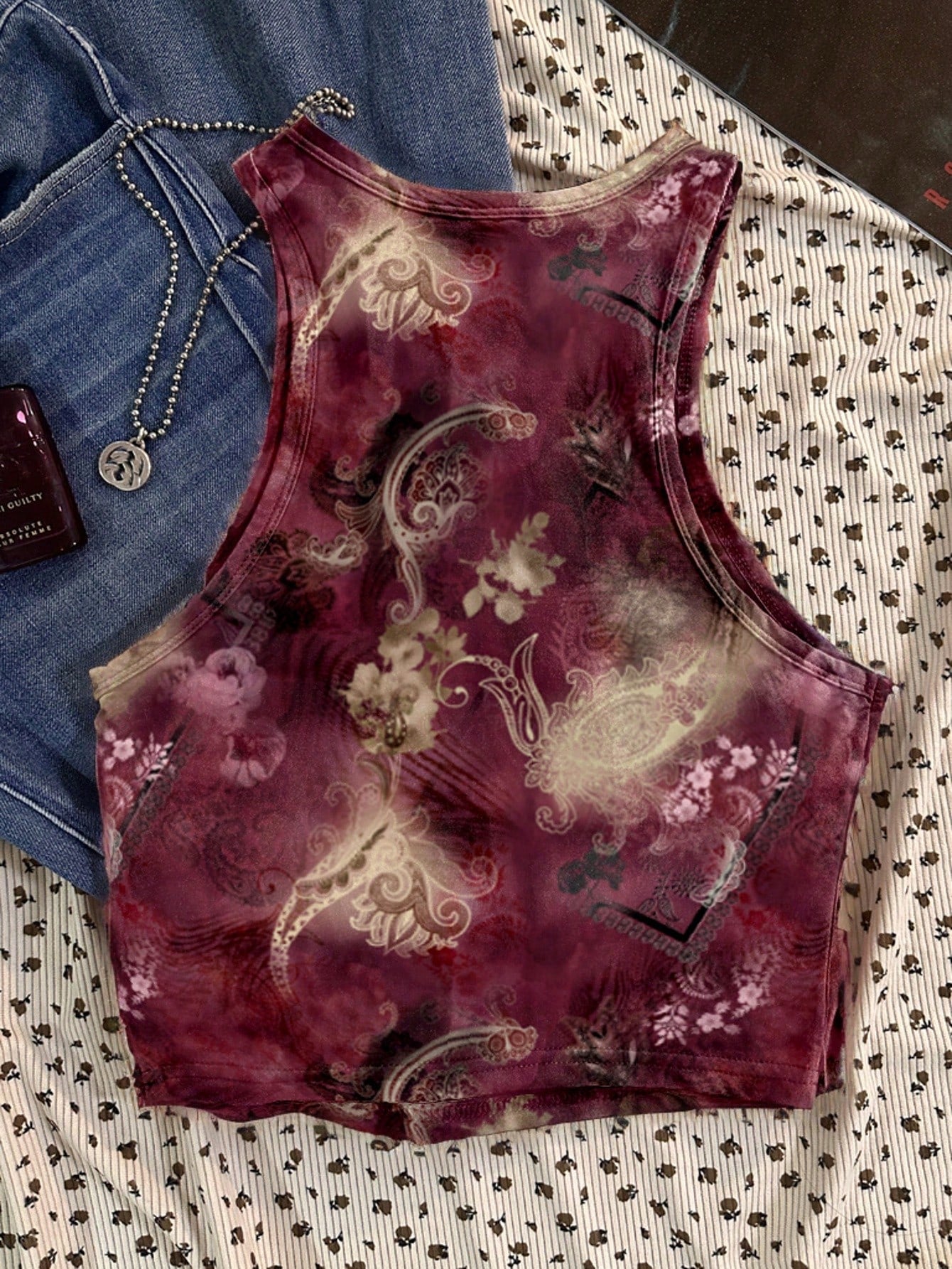 EZwear Women's Cherry Pattern Casual Simple Slim Fit Crop Tank Top shein