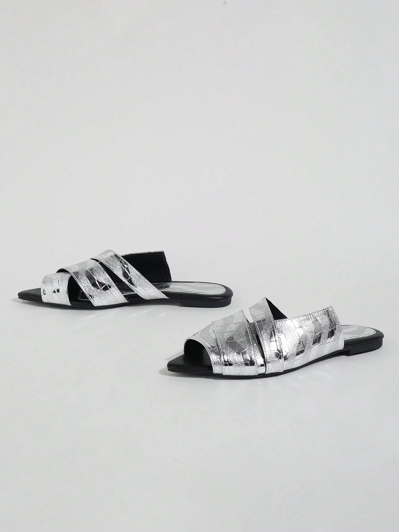 Fashionable Women's Pointed Toe Slippers shein