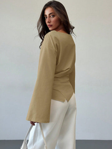 Aloruh Scoop Neck Flared Sleeve Cropped Office Lady Blouse