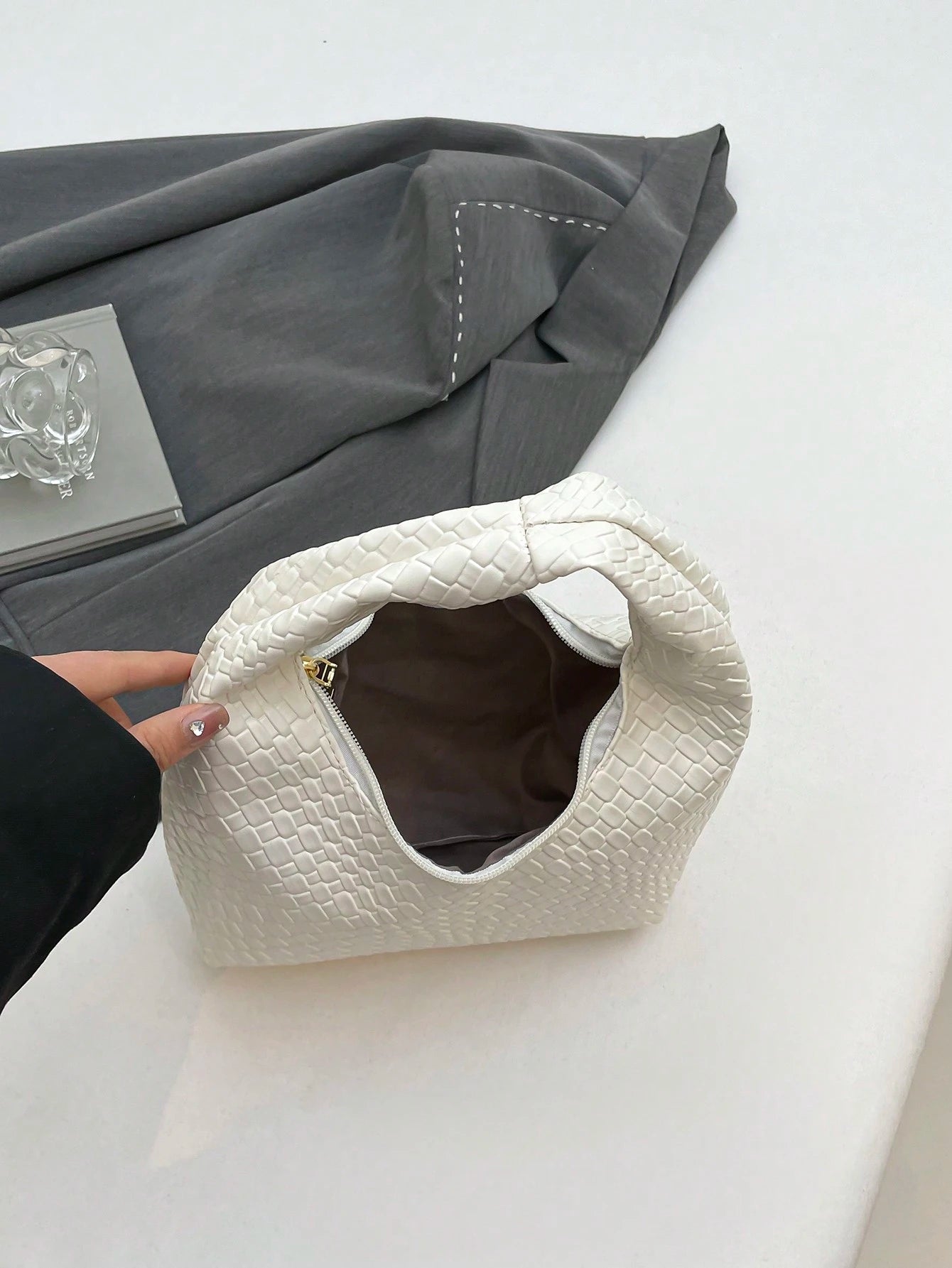 Fashionable & Versatile Solid Color New PU Shoulder Bag shein
