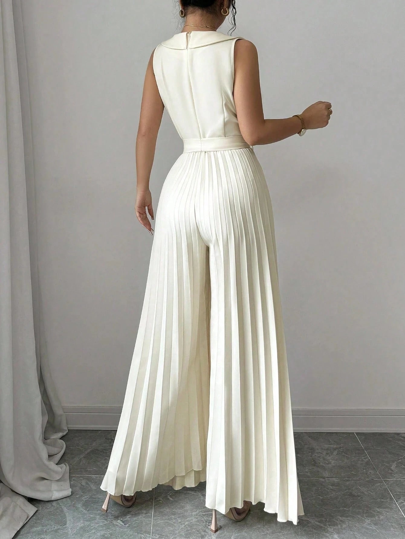 Elenzga Women's Elegant Double-Breasted Pleated Jumpsuit