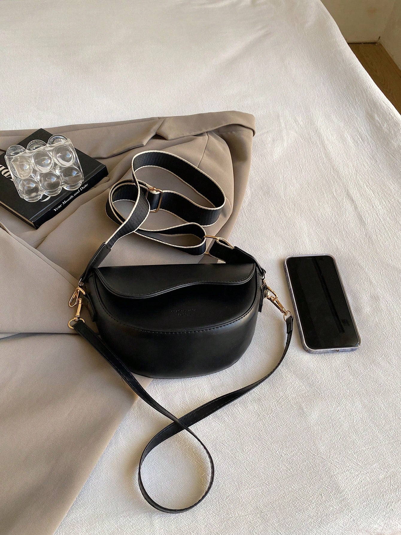 Fashionable Solid Color Mini Crossbody Bag shein