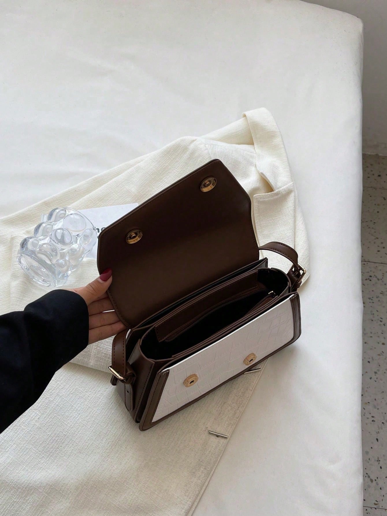 1pc Fashionable Color-Block Crocodile Pattern Diamond Checkered Flap Zipper Vintage Simple Shoulder Bag