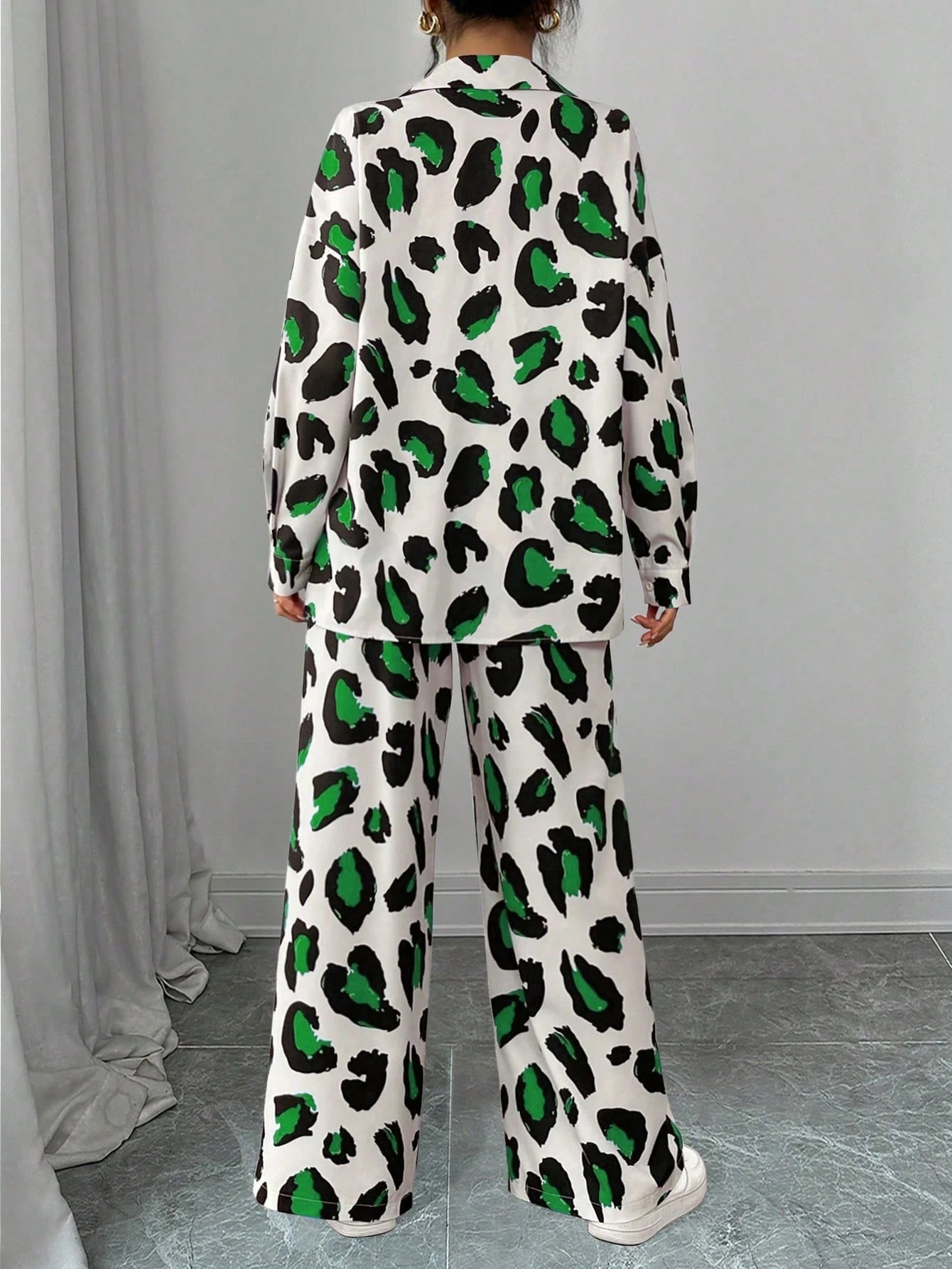 Women Casual Leopard Print Shirt And Pants Set shein