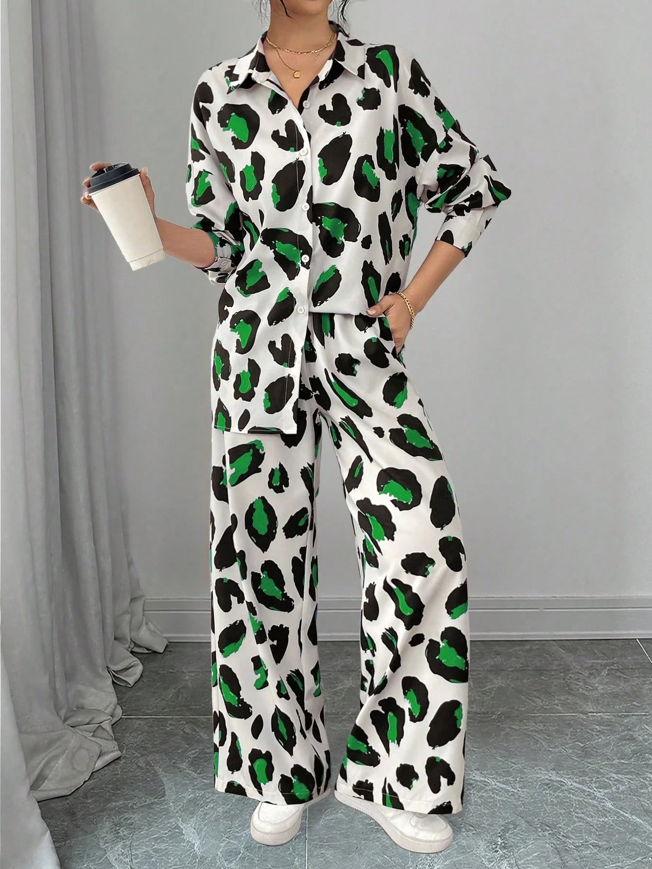 Women Casual Leopard Print Shirt And Pants Set shein