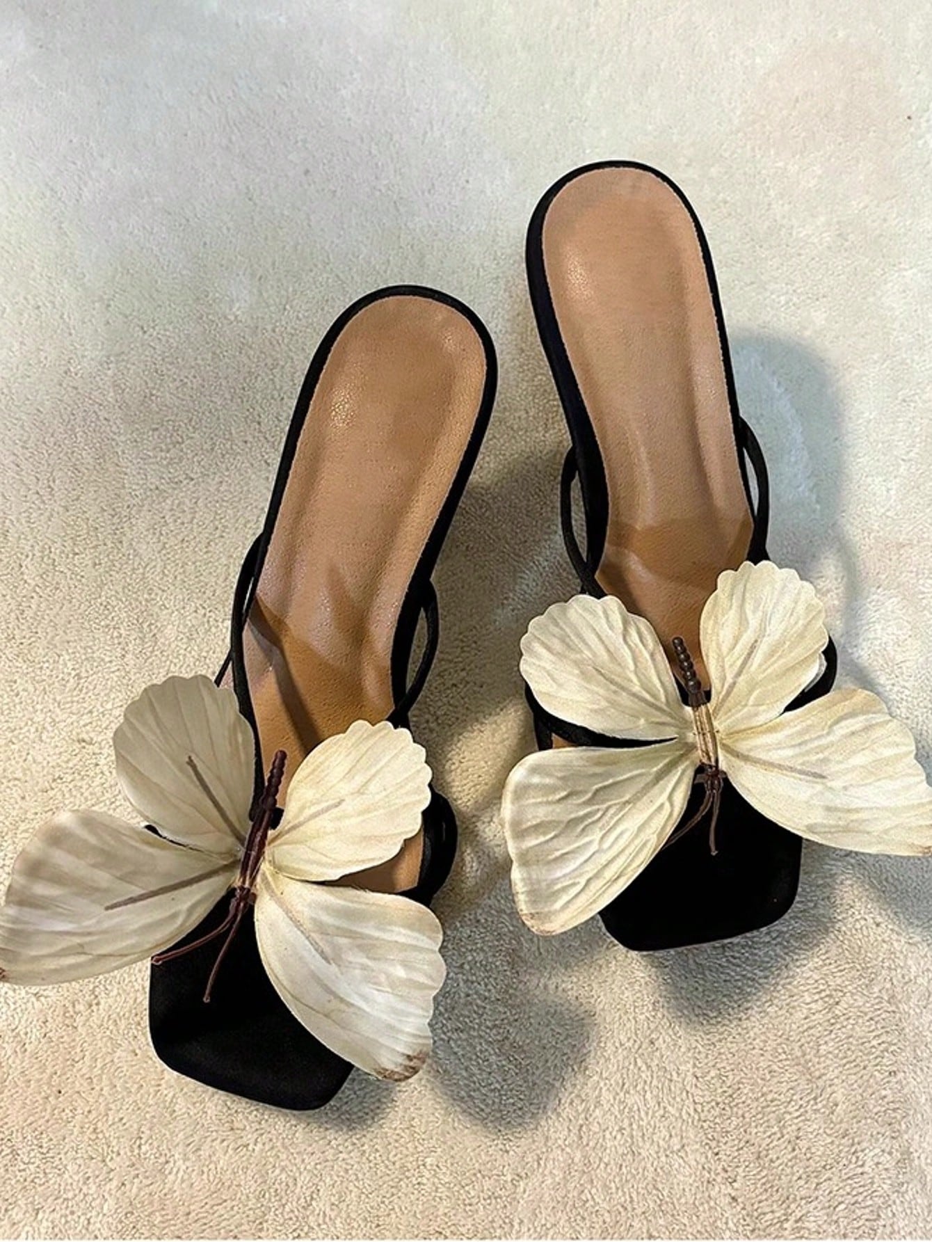 Square Toe Uncommon Design Butterfly Decor New Strap High Heel Sandals shein