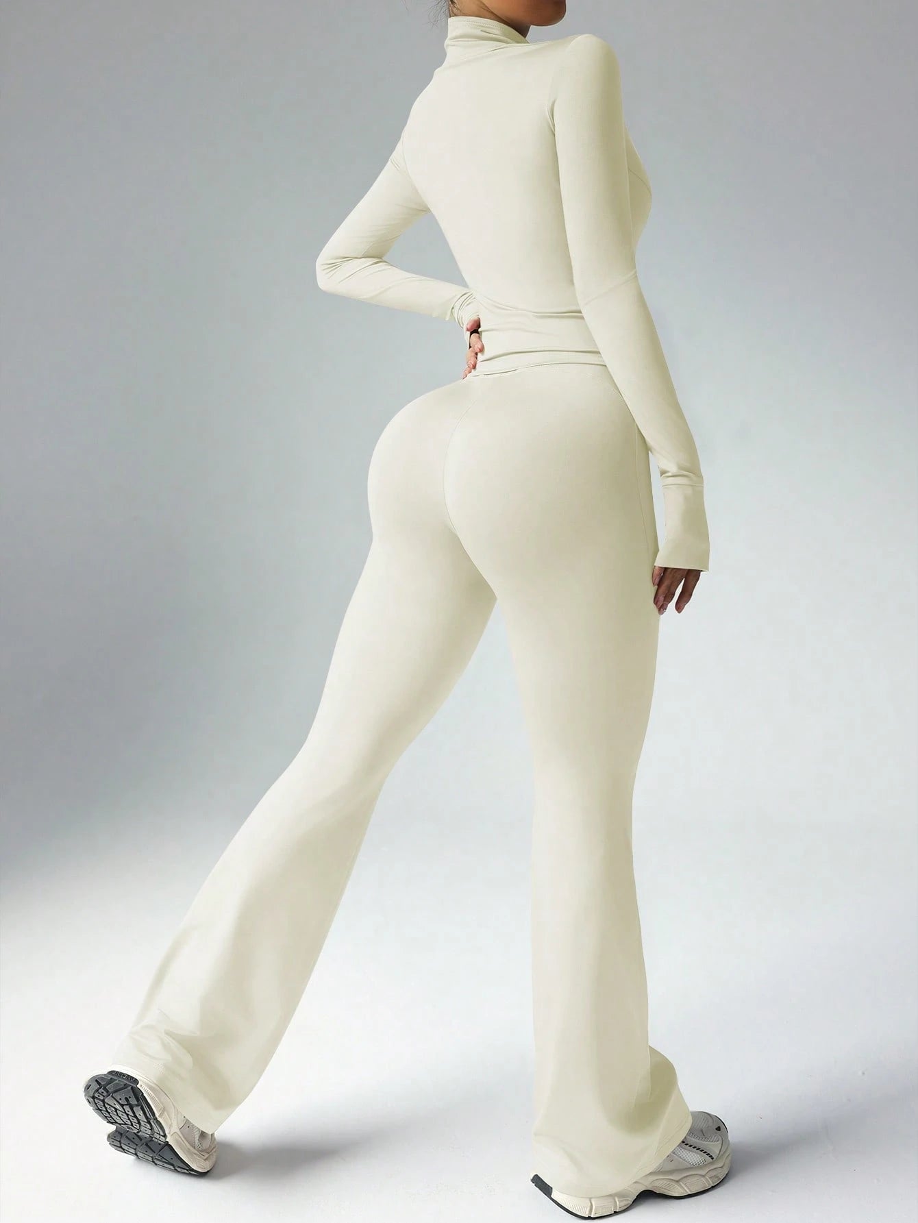 Women's Solid Color Long Sleeve Top And Long Pants Slim Fit Sports Suit shein