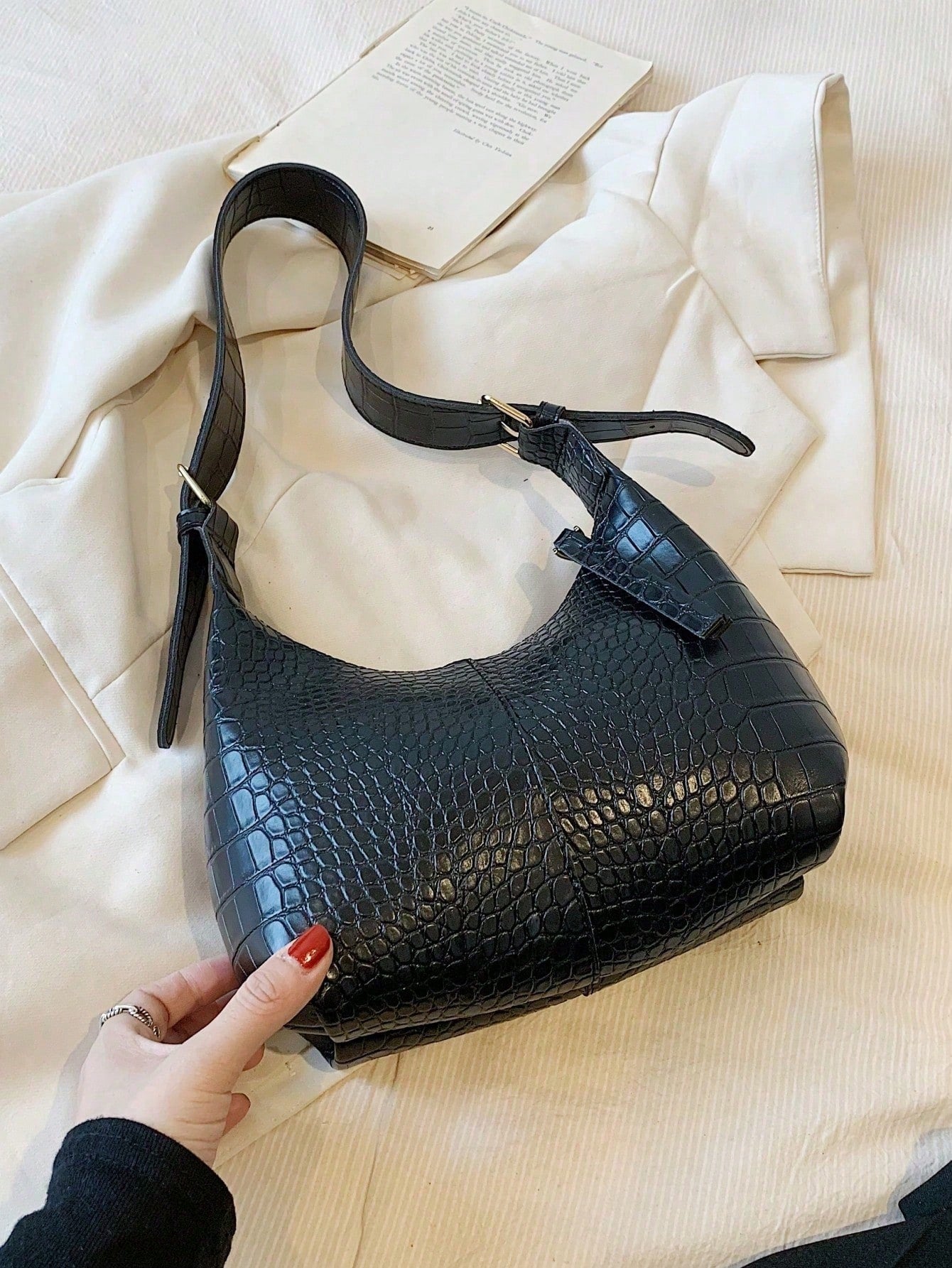 Women Underarm Crossbody Bag shein
