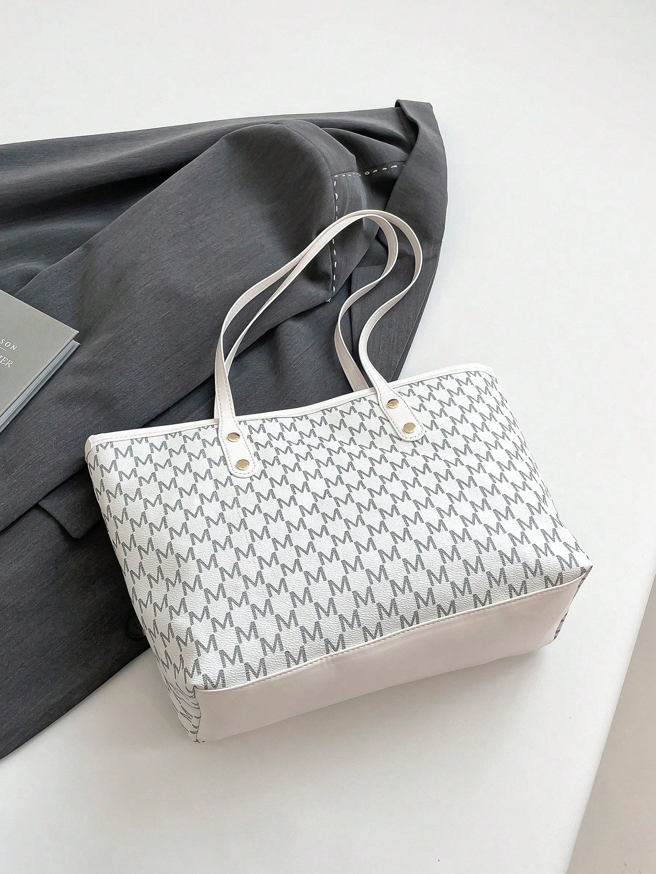 Women's Fashionable Simple Large Capacity PU Shoulder Bag shein