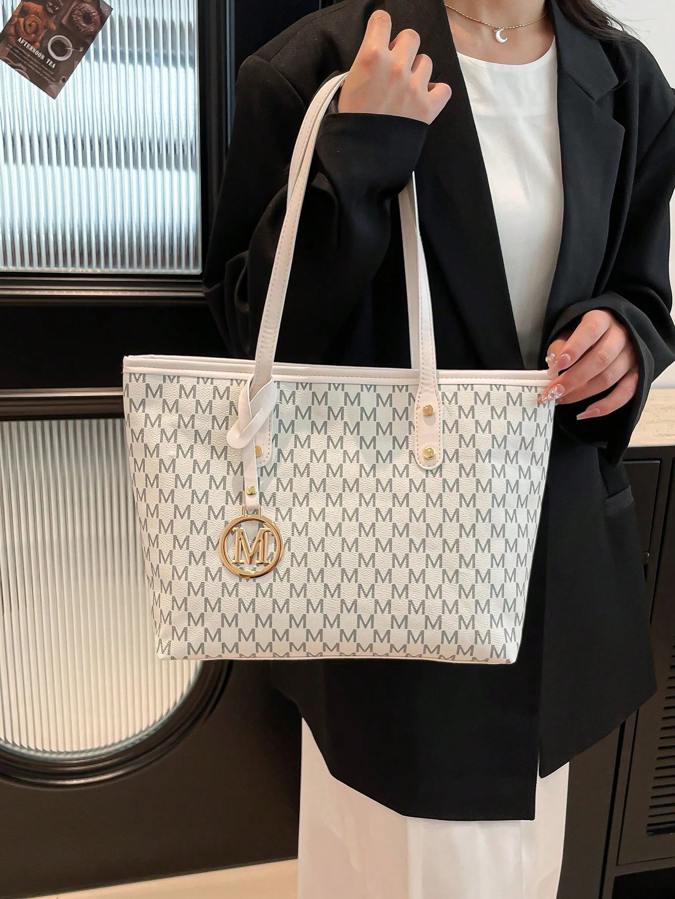 Women's Fashionable Simple Large Capacity PU Shoulder Bag shein