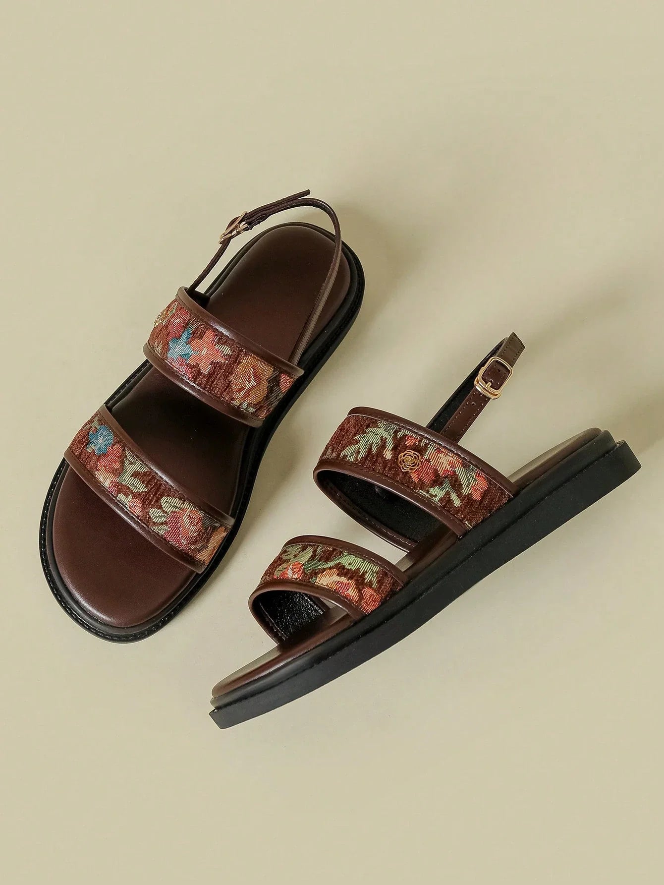 Women's Thick-Sole Strap Buckle Sandals shein