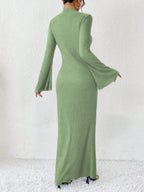 Rafferiza Solid Color Long Bell Sleeve Women's Dress shein