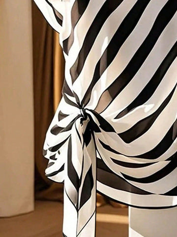 Franclia Round Neck Sleeveless Bowknot Hem Slit Women Shirt