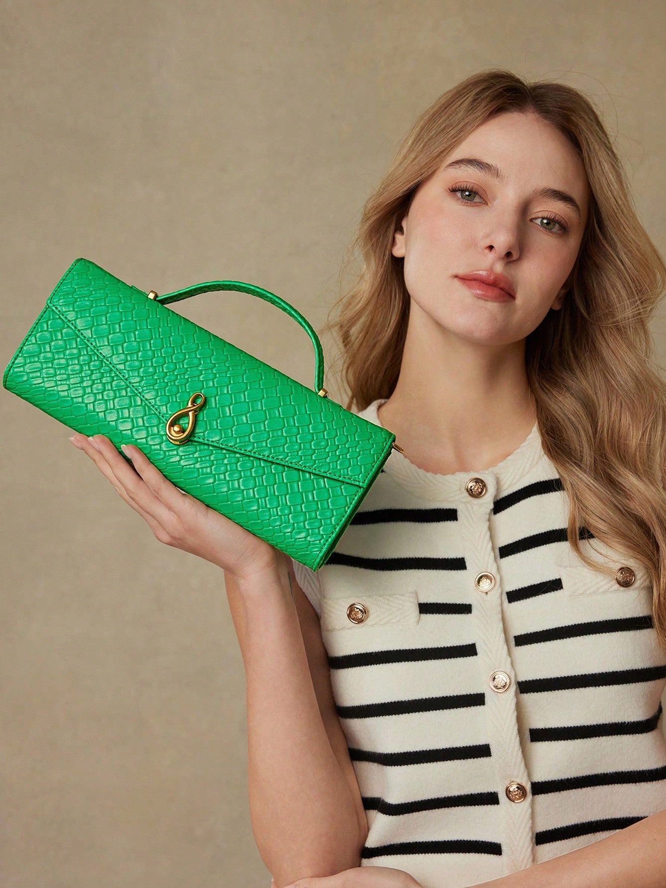 MOTF PREMIUM TEXTURED SQUARE TOP HANDLE BAG shein