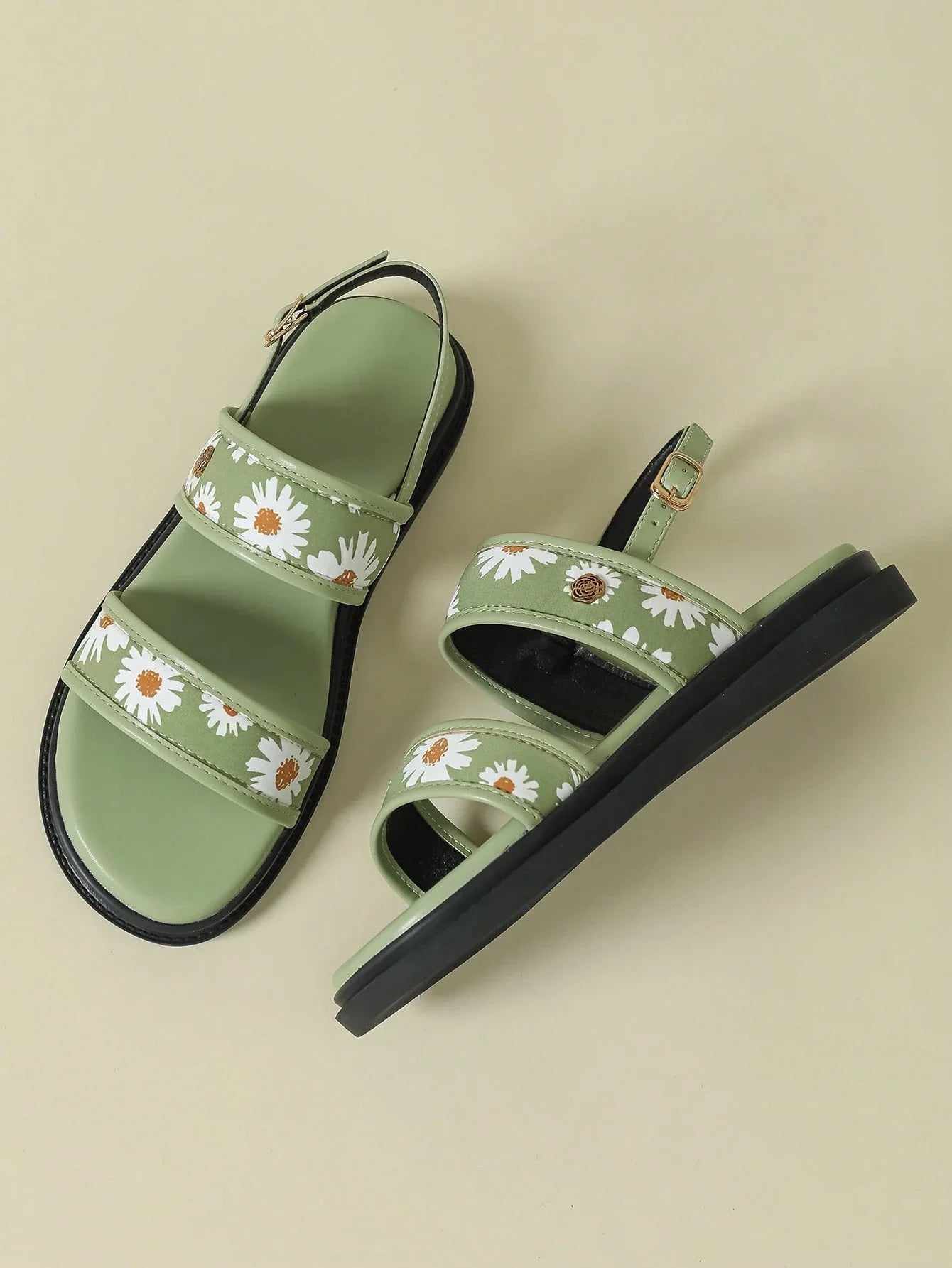 Women's Thick-Sole Strap Buckle Sandals shein