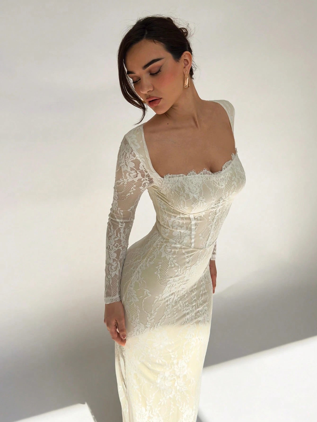 Sexy S-Shaped Lace Long Sleeve Cupped Corset Collar Slim Fitted Floor Length Dress shein