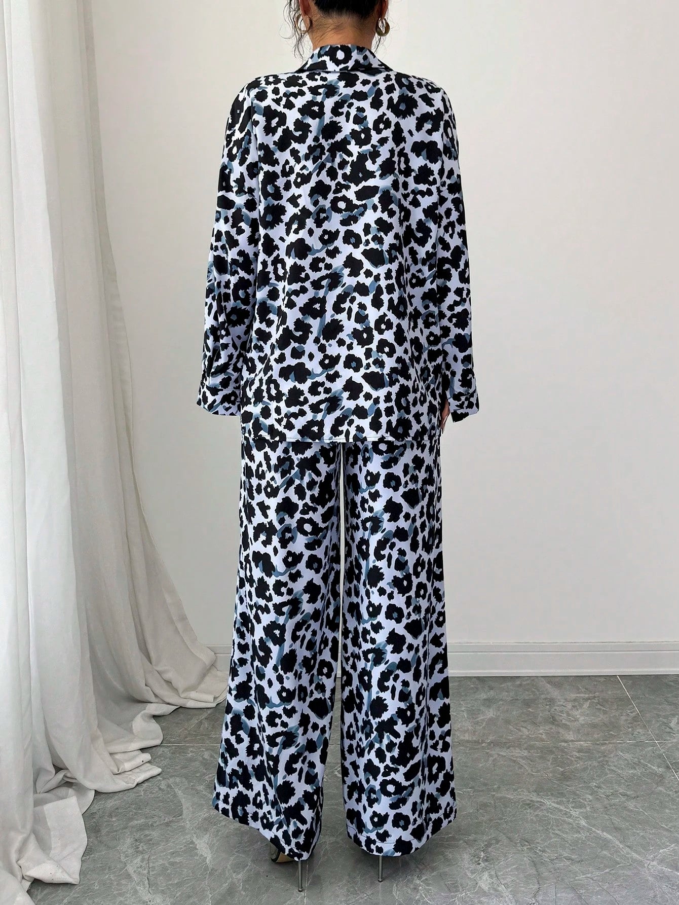 Women Casual Leopard Print Shirt And Pants Set shein
