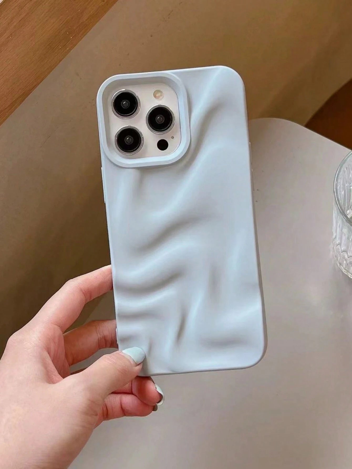 Apple 1pc Y2K Style Silicone Matte 3D Asymmetrical Water Wave Textured Minimalist Solid Color Shockproof Phone Case