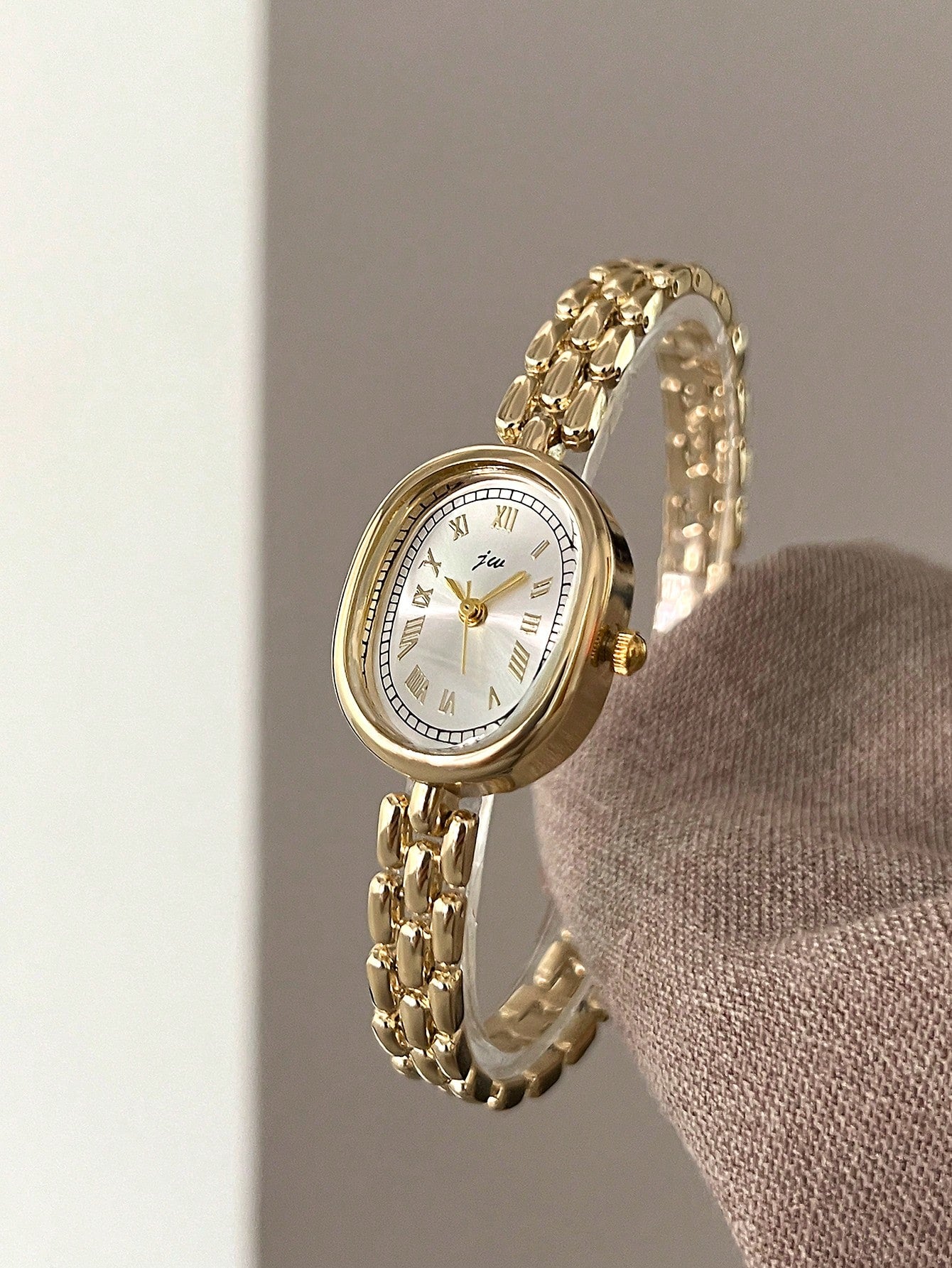 1 Piece Gold Simple Alloy Bracelet Women's Watch