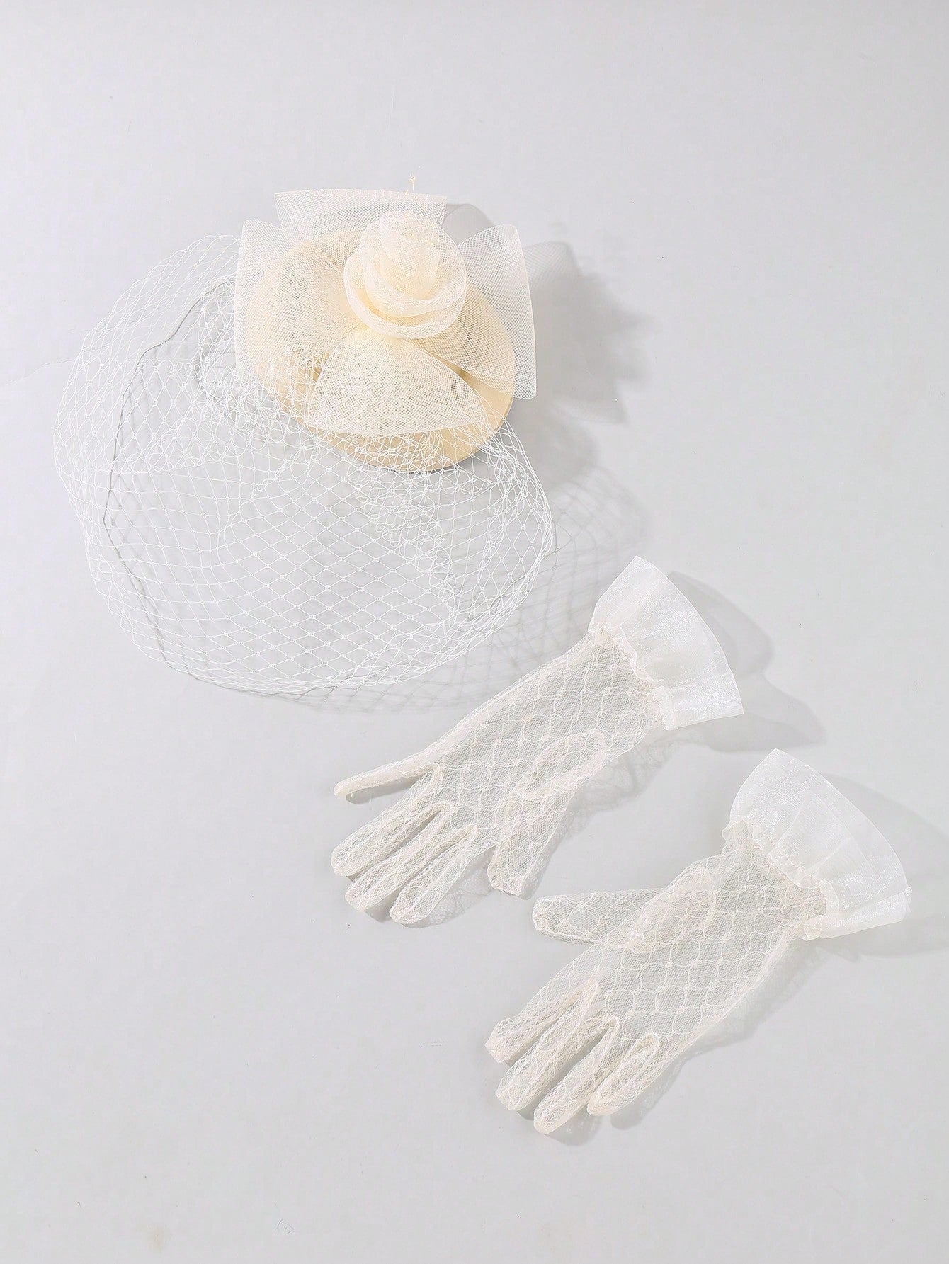 1pc Women Fashion Mesh Flower Decor Elegant Hat & 1Pair Full Finger Gloves shein