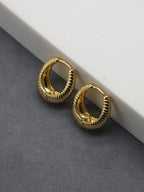 1pair Elegant Ellipse Shaped Hollow Out Teardrop Stud Earrings shein