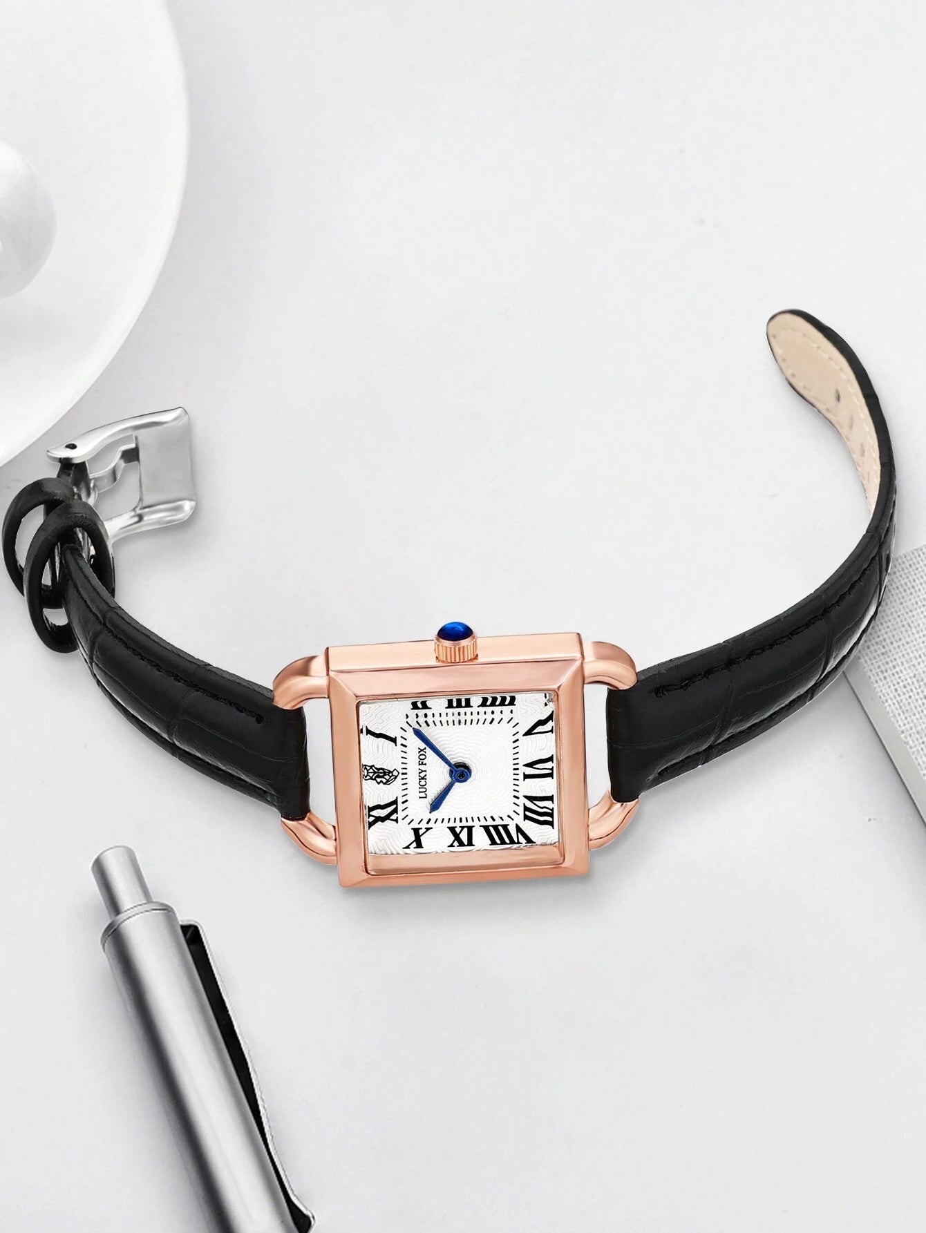 1pc Women Crocodile Embossed PU Strap Fashion Square Dial Quartz Watch shein