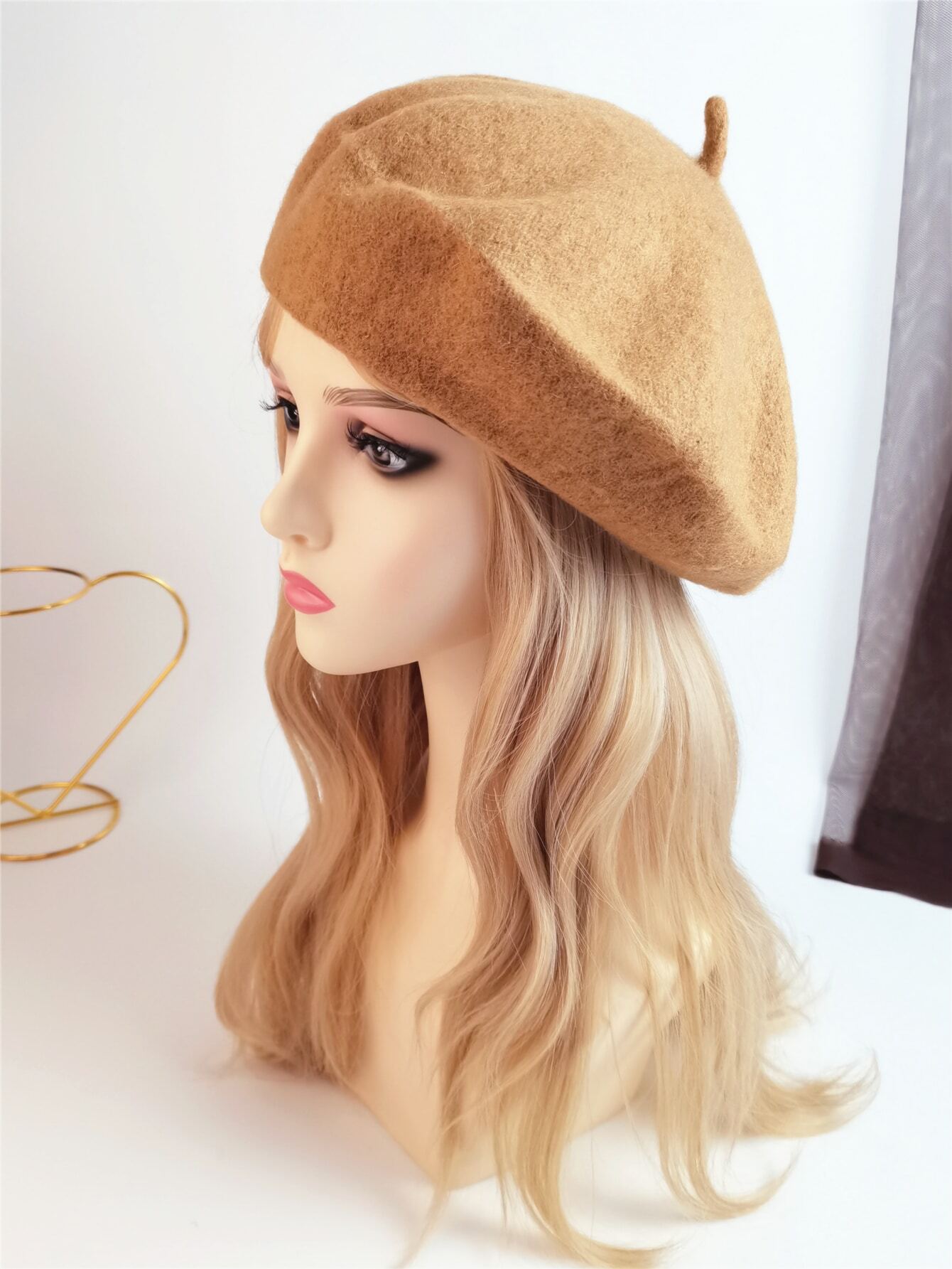 1pc Women's Fashion Knit Beret With Vintage Solid Color Painter Hat shein