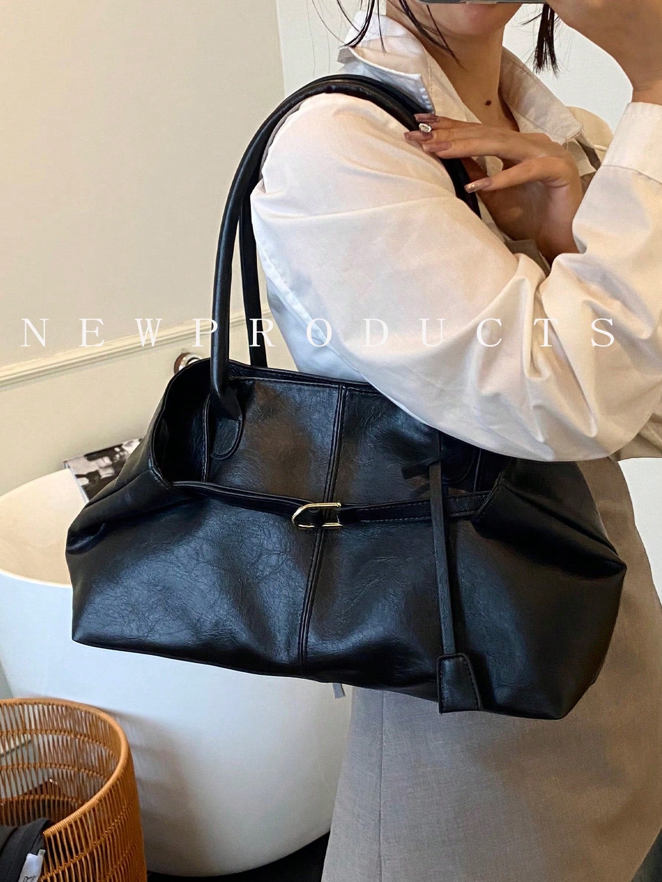 FEISTURE 1pc Spring & Summer Fashion Patchwork Denim Hand Bag shein