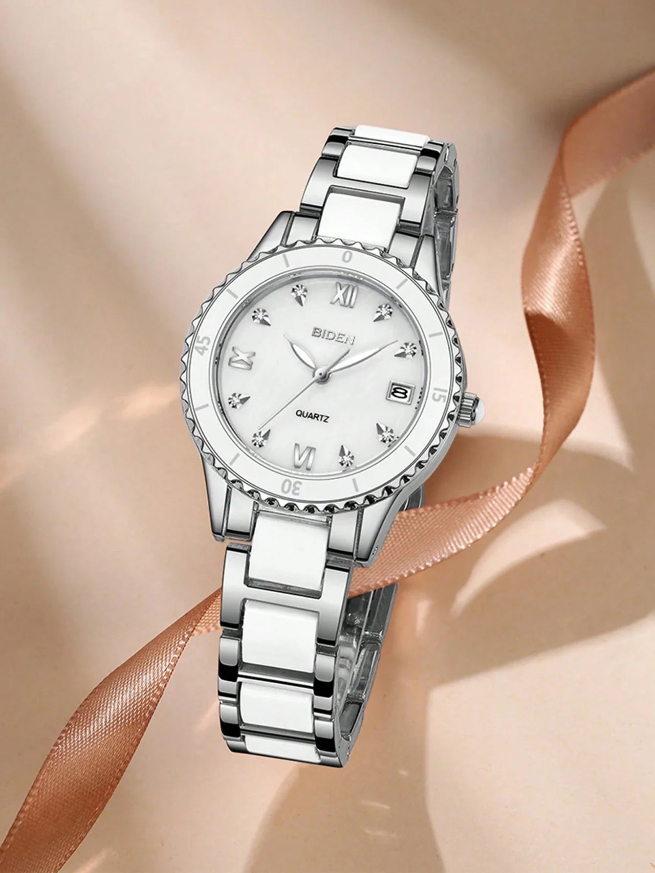 1pc Petite Vintage Luxury Women's Watch shein